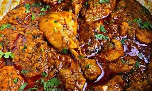 Recipe: इस रेसिपी से घर पर मसालेदार रोस्ट चिकन बनाकर रेस्टोरेंट को फेल कर दीजिए