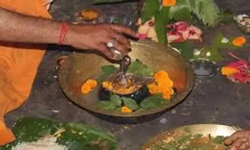 धर्म: सावन में कब करें रुद्राभिषेक? शुभ मुहूर्त और तिथि यहाँ जानें
