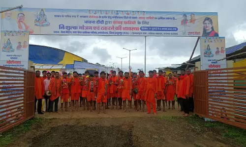 बीजेपी विधायक ने कांवड़ यात्रियों के ठहरने की व्यवस्था की बीजेपी विधायक ने कांवड़ यात्रियों के ठहरने की व्यवस्था की