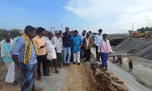 Karnataka : नहर की मरम्मत का घटिया काम Karnataka : नहर की मरम्मत का घटिया काम