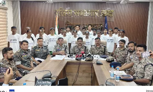 सुकमा में 23 नक्सलियों ने किया सरेंडर