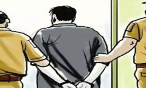 अंतरराज्यीय लूट गिरोह का भंडाफोड़, 5 गिरफ्तार अंतरराज्यीय लूट गिरोह का भंडाफोड़, 5 गिरफ्तार