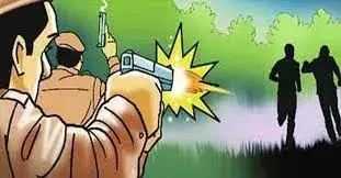 Lucknow: मुठभेड़ के बाद चेन लूट का आरोपी गिरफ्तार