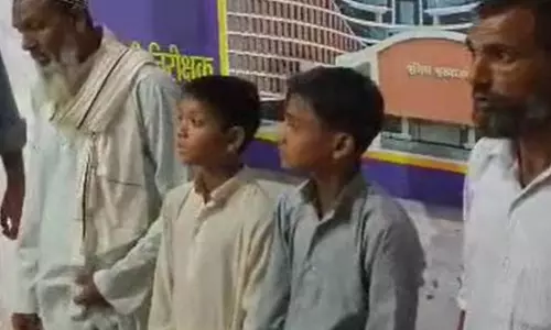 Lucknow: मदरसे से भागे बच्चे पुलिस ने ढूंढ निकाले, परिजनों में राहत Lucknow: मदरसे से भागे बच्चे पुलिस ने ढूंढ निकाले, परिजनों में राहत