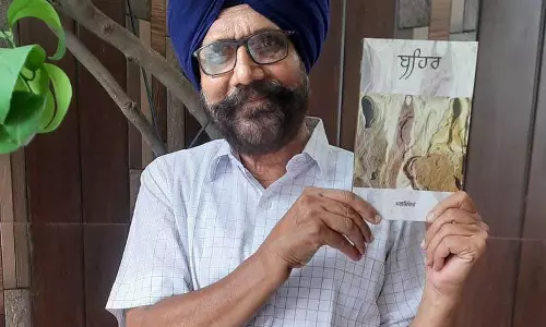 67 साल की उम्र में सेवानिवृत्त Punjabi व्याख्याता ने पोती के नाम पर 10वीं किताब का विमोचन किया
