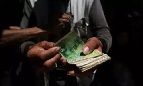 गाज़ा में नकदी संकट, फिलिस्तीनियों को चुकानी पड़ रही भारी कीमत