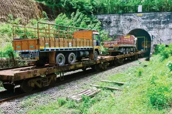 Kerala : ट्रायल रन के 5 साल बाद, केरल को रो-रो सेवा का इंतजार Kerala : ट्रायल रन के 5 साल बाद, केरल को रो-रो सेवा का इंतजार