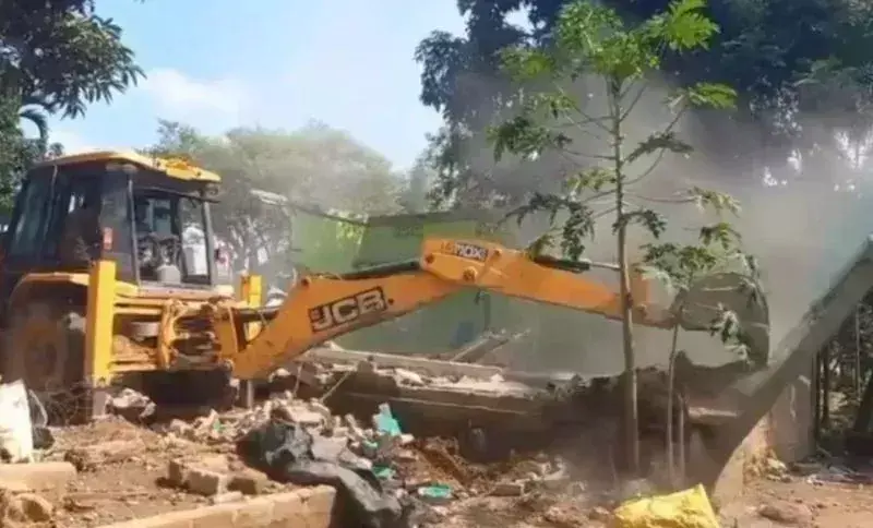 Assam: गोलपाड़ा के पैकान रिजर्व फॉरेस्ट में बेदखली अभियान शुरू Assam: गोलपाड़ा के पैकान रिजर्व फॉरेस्ट में बेदखली अभियान शुरू