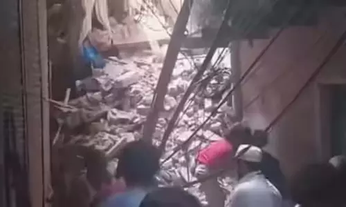 Delhi में इमारत ढहने की घटना Delhi में इमारत ढहने की घटना
