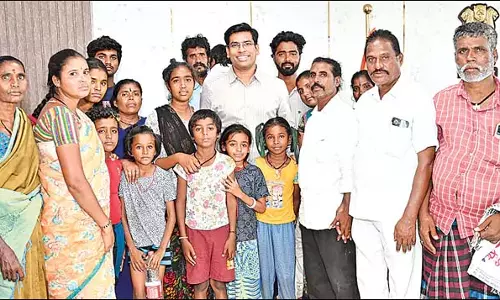 Andhra : तिरुपति कलेक्टर ने पांच परिवारों को गोद लिया
