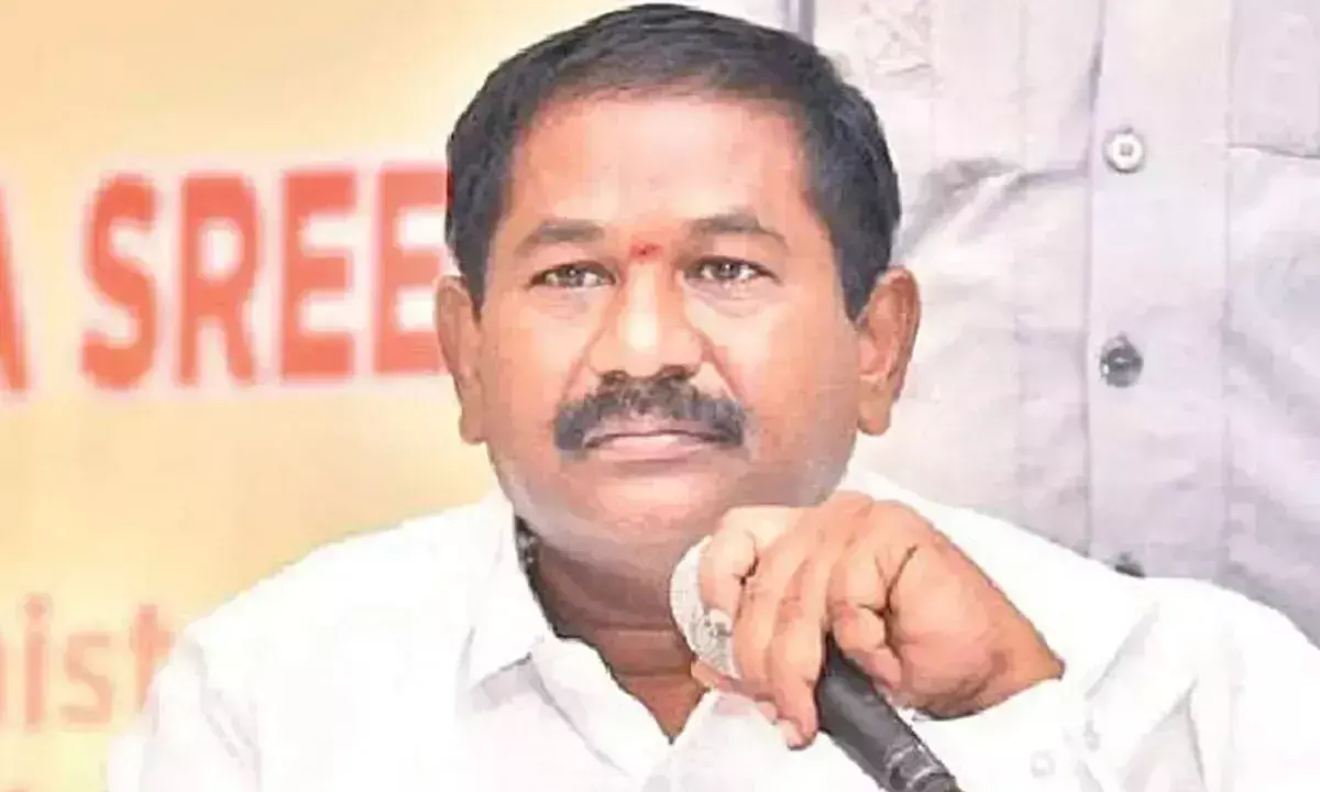 मंत्री ने YSRCP के भ्रामक अभियान का खंडन किया मंत्री ने YSRCP के भ्रामक अभियान का खंडन किया