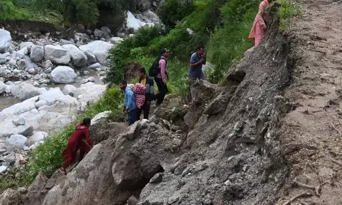 सभी सांसदों को आपदा प्रभावित परिवारों के पुनर्वास के लिए वन भूमि देने के लिए PM से आग्रह करना चाहिए
