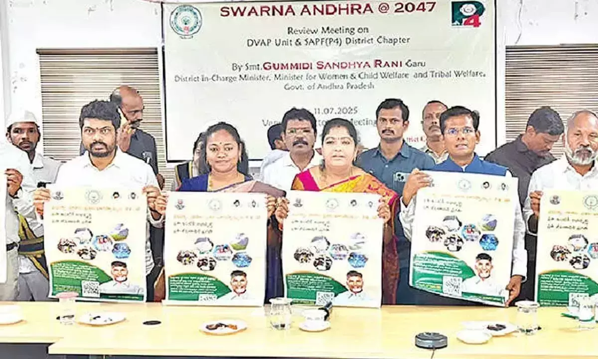 महान व्यक्तियों से बंगारू कुटुम्बलु के लिए मार्गदर्शक के रूप में कार्य करने का आग्रह किया गया
