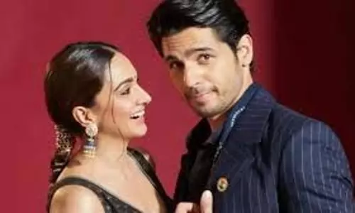 Kiara-Sidharth : प्रेग्नेंसी चेकअप के लिए पैपराज़ी से छिपते दिखे