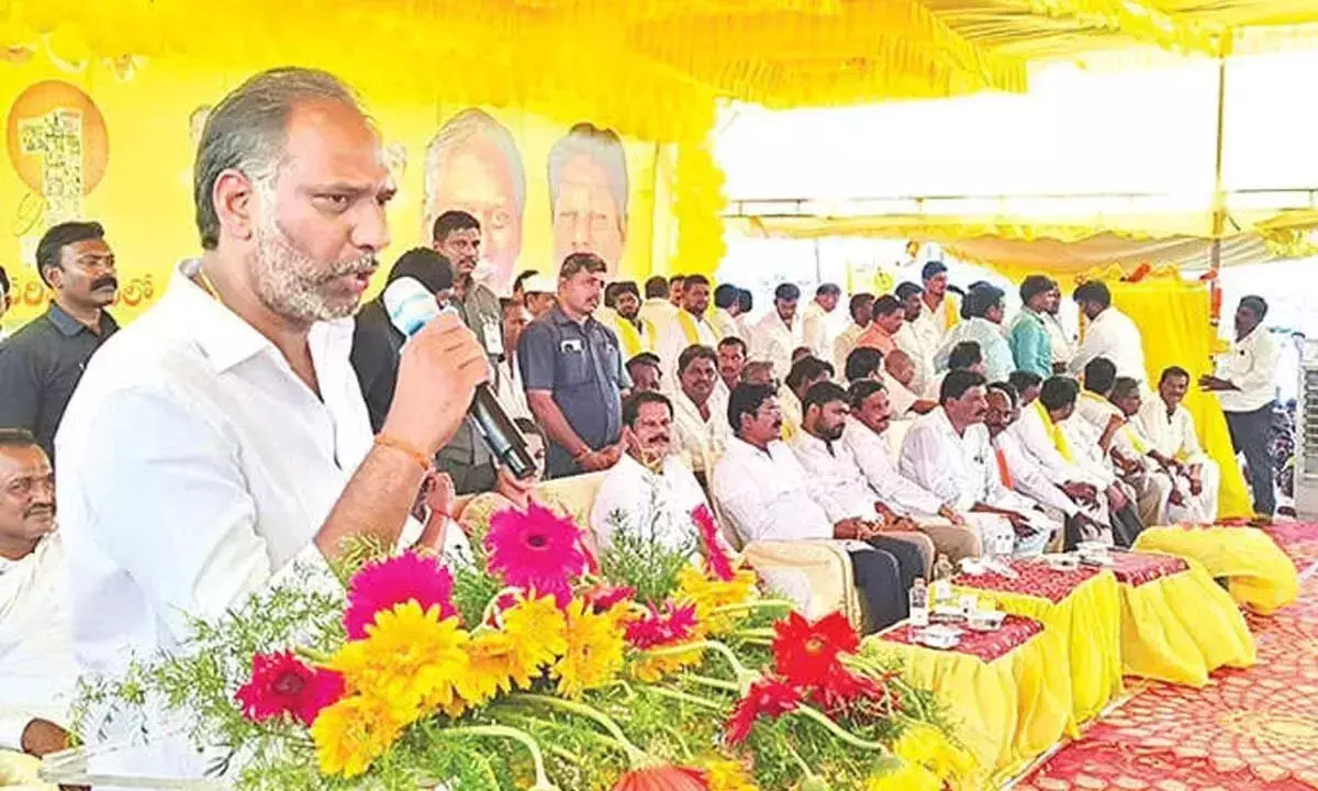 YSRCP को वोट न देकर जगन को लोगों के बीच रखें: गोट्टीपति YSRCP को वोट न देकर जगन को लोगों के बीच रखें: गोट्टीपति