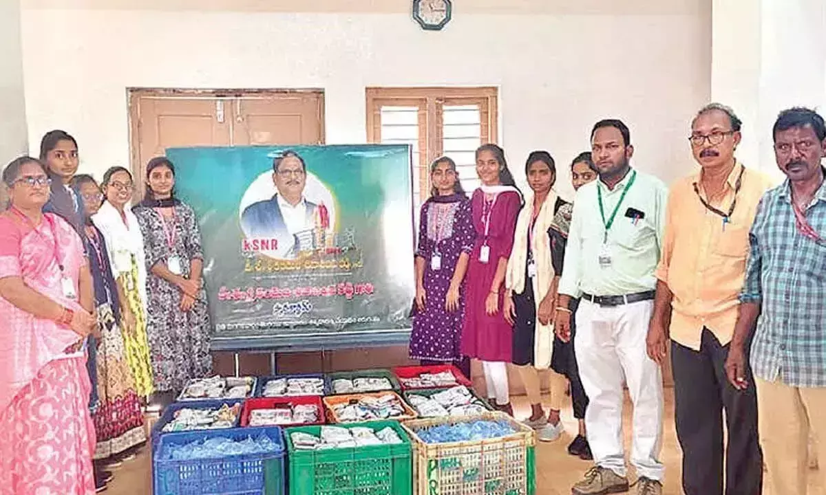 Andhra: रिम्स में अन्न दान सेवा