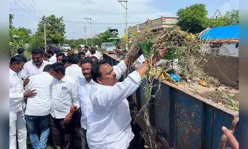 BRS ने तेलंगाना के गांवों में खराब स्वच्छता के लिए कांग्रेस सरकार की आलोचना की