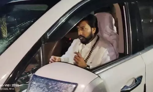 CG BREAKING: विधायक गुरु खुशवंत साहेब की गाड़ी पर जानलेवा हमला, देखें VIDEO...