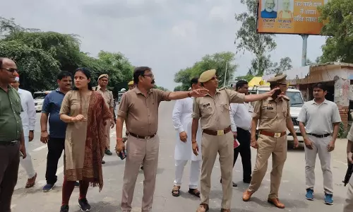 Bareilly: कांवड़ यात्रा मार्ग पर डीएम अविनाश सिंह ने देखी व्यवस्थाएं