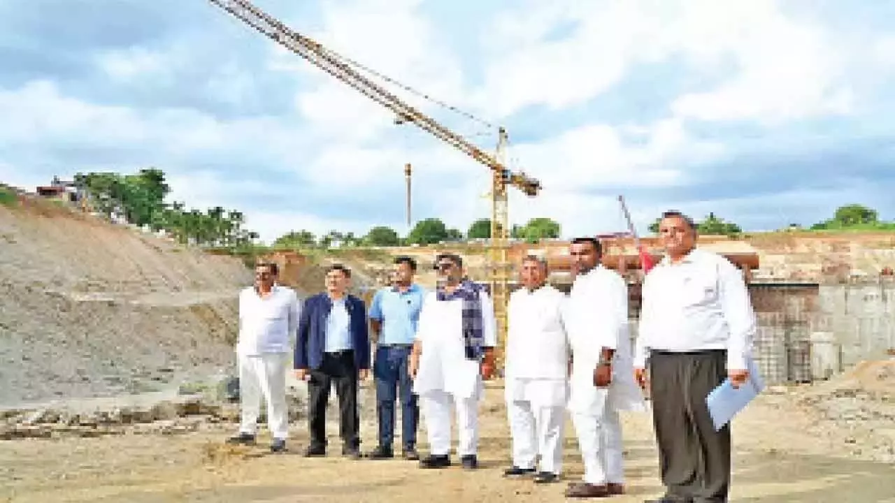 Karnataka: एट्टिनाहोल बांध से डोड्डाबल्लापुर में उपजाऊ रागी बेल्ट को खतरा Karnataka: एट्टिनाहोल बांध से डोड्डाबल्लापुर में उपजाऊ रागी बेल्ट को खतरा