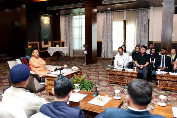 Sikkim : मुख्यमंत्री ने नए आपराधिक कानूनों की राज्य स्तरीय समीक्षा में भाग लिया Sikkim : मुख्यमंत्री ने नए आपराधिक कानूनों की राज्य स्तरीय समीक्षा में भाग लिया