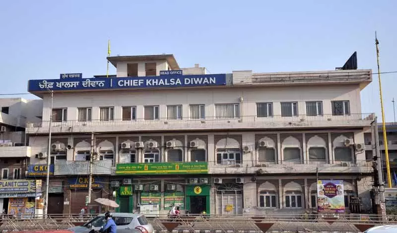चीफ खालसा दीवान ने Majithia के पिता की सदस्यता बहाल की चीफ खालसा दीवान ने Majithia के पिता की सदस्यता बहाल की