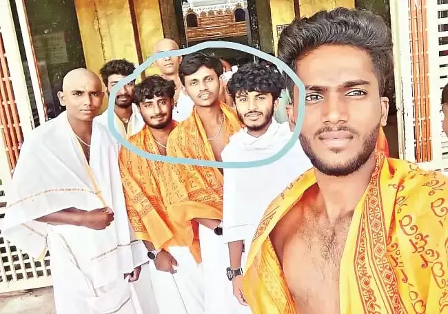 Andhra : तुंगभद्रा नदी में लापता हुए तीन युवकों के शव मिले Andhra : तुंगभद्रा नदी में लापता हुए तीन युवकों के शव मिले