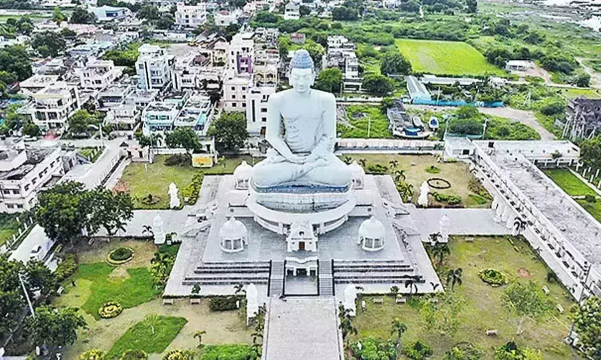 Andhra सरकार ने अमरावती में भूमिहीन गरीबों के लिए पेंशन बहाली की घोषणा की Andhra सरकार ने अमरावती में भूमिहीन गरीबों के लिए पेंशन बहाली की घोषणा की