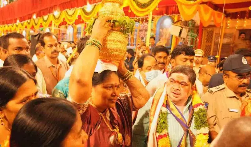 Lashkar में उज्जयिनी महाकाली बोनालु मेला मनाया गया Lashkar में उज्जयिनी महाकाली बोनालु मेला मनाया गया