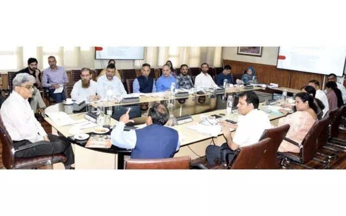 Jammu: मुख्य सचिव ने हाशिए पर पड़े वर्गों के लिए कल्याणकारी योजनाओं के कार्यान्वयन की समीक्षा की Jammu: मुख्य सचिव ने हाशिए पर पड़े वर्गों के लिए कल्याणकारी योजनाओं के कार्यान्वयन की समीक्षा की