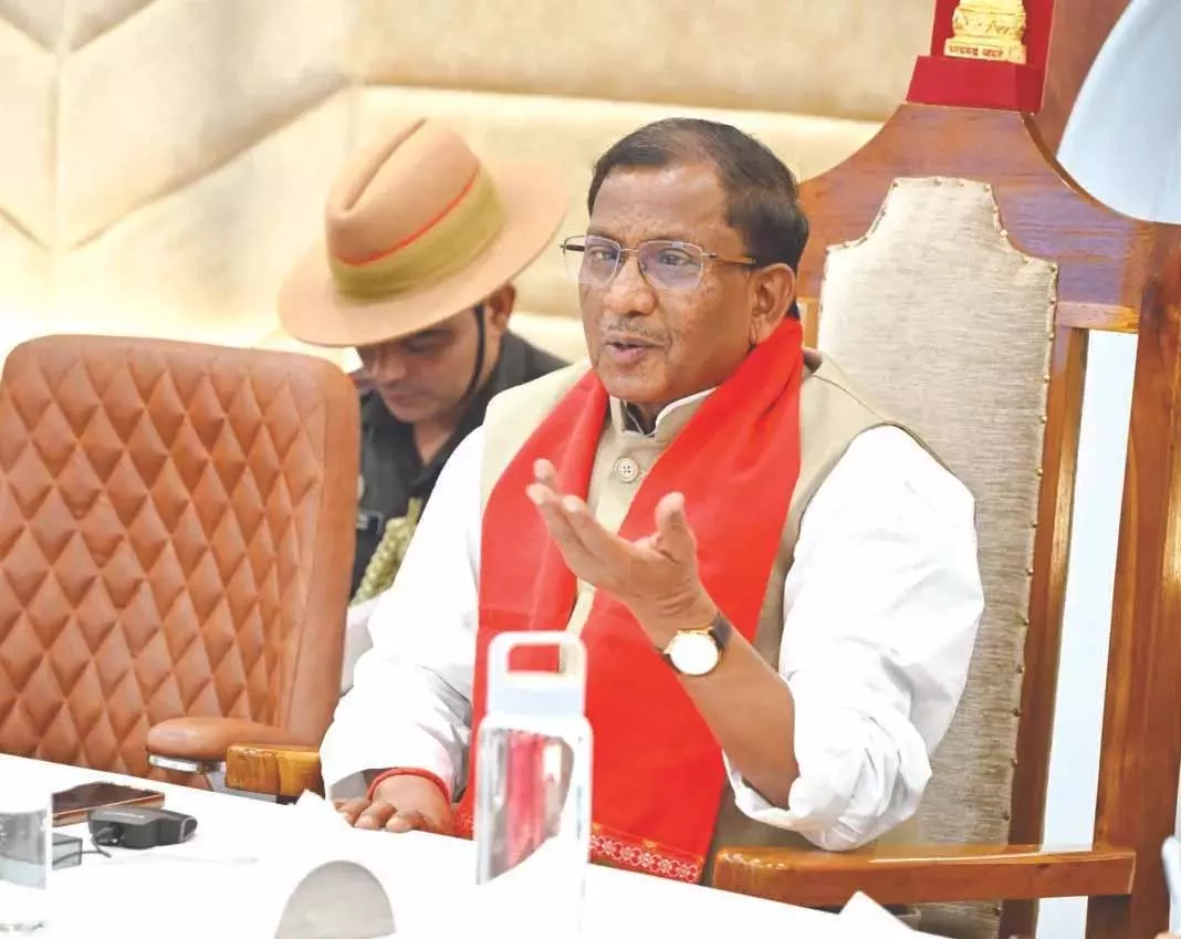 असम के राज्यपाल Laxman Prasad Acharya ने कार्बी आंगलोंग का दौरा पूरा किया असम के राज्यपाल Laxman Prasad Acharya ने कार्बी आंगलोंग का दौरा पूरा किया