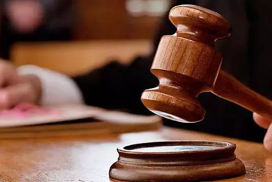 सेवानिवृत्ति के बाद कर्मचारियों को पेंशन देना सरकार की संवैधानिक जिम्मेदारी: High Court सेवानिवृत्ति के बाद कर्मचारियों को पेंशन देना सरकार की संवैधानिक जिम्मेदारी: High Court