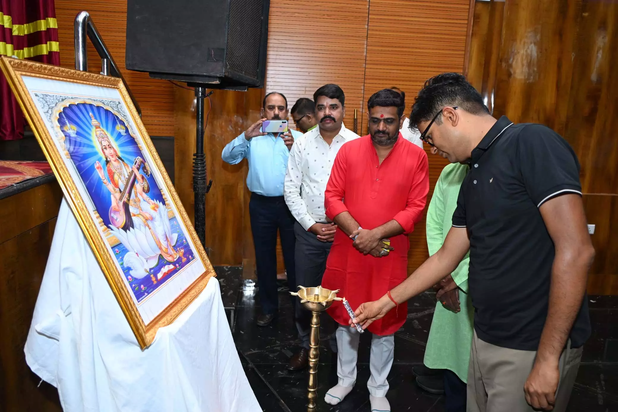 वित्तमंत्री ओपी चौधरी ने किया भालेराव स्मृति सम्मान समारोह का शुभारंभ वित्तमंत्री ओपी चौधरी ने किया भालेराव स्मृति सम्मान समारोह का शुभारंभ
