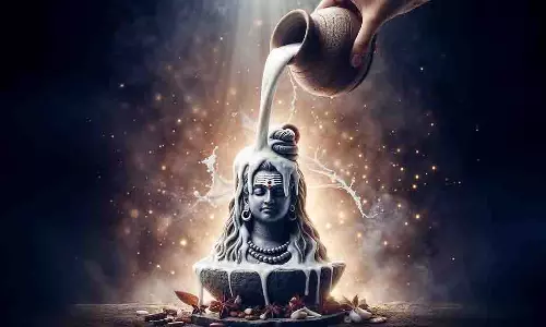 Sawan Somwar 2025: सावन के पहले सोमवार को इस विधि से करें पूजा, जानें शुभ मुहूर्त और मंत्र Sawan Somwar 2025: सावन के पहले सोमवार को इस विधि से करें पूजा, जानें शुभ मुहूर्त और मंत्र