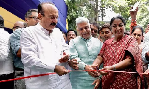 सीएम रेखा गुप्ता ने शालीमार बाग में 8 करोड़ की अंडरग्राउंड केबल परियोजना शुरू की सीएम रेखा गुप्ता ने शालीमार बाग में 8 करोड़ की अंडरग्राउंड केबल परियोजना शुरू की
