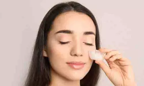 Skin care: चेहरे पर बर्फ लगाने से पहले जान लें ये जरूरी बातें, सीधा इस्तेमाल हो सकता है नुकसान
