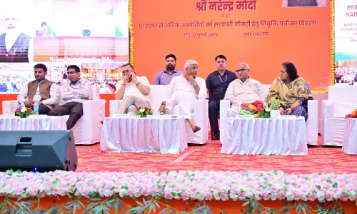 Jaipur: केंद्रीय मंत्री गजेन्द्र सिंह शेखावत ने 16वें रोजगार मेले में की शिरकत