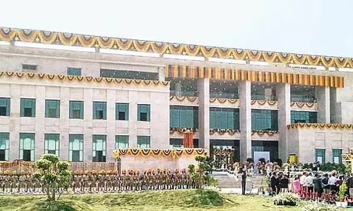 बीटेक छात्रों के लिए उपस्थिति अनिवार्य: Andhra HC बीटेक छात्रों के लिए उपस्थिति अनिवार्य: Andhra HC
