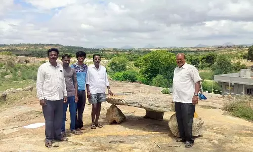 Shidalghatta : पाषाण युग का दफन स्थल खोजा गया Shidalghatta : पाषाण युग का दफन स्थल खोजा गया