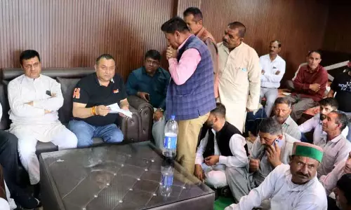 Himachal के उपसभापति ने गताधार सड़कों का जायजा लिया