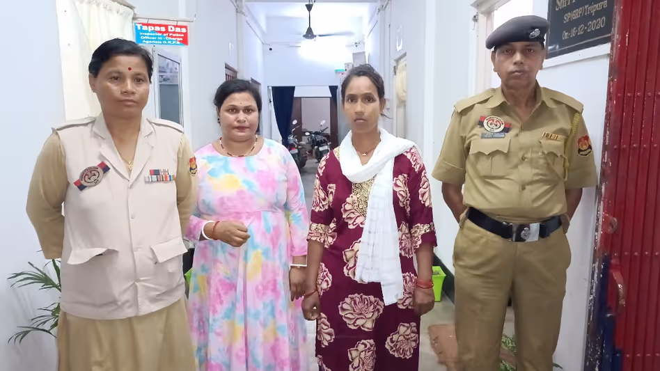 अगरतला रेलवे स्टेशन पर 24 किलो गांजा के साथ दो महिला ड्रग तस्कर गिरफ्तार