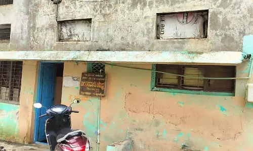 Guledagudda : सुविधाओं से रहित आंगनवाड़ी Guledagudda : सुविधाओं से रहित आंगनवाड़ी
