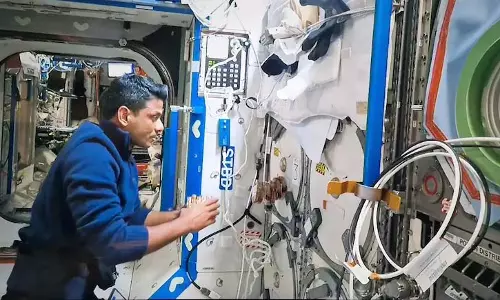 शुभांशु की वापसी के लिए परिजन उत्साहित, माता-पिता ने कहा- बेटे के धरती पर लौटने का बेसब्री से इंतजार