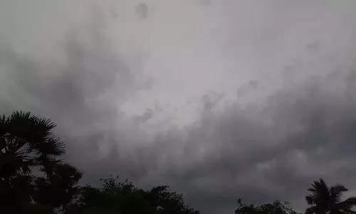Andhra में तापमान में 7 डिग्री की बढ़ोतरी के साथ तापमान में उछाल Andhra में तापमान में 7 डिग्री की बढ़ोतरी के साथ तापमान में उछाल