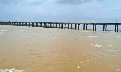 Telangana में गोदावरी का पानी घटने से कोठागुडेम को राहत