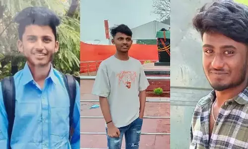 Karnataka : मंत्रालय के पास तुंगभद्रा नदी में तैरने गए हासन के तीन युवक लापता Karnataka : मंत्रालय के पास तुंगभद्रा नदी में तैरने गए हासन के तीन युवक लापता