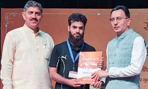 Jammu में प्रधानमंत्री रोजगार मेले में 237 उम्मीदवारों को नौकरी पत्र सौंपे गए Jammu में प्रधानमंत्री रोजगार मेले में 237 उम्मीदवारों को नौकरी पत्र सौंपे गए