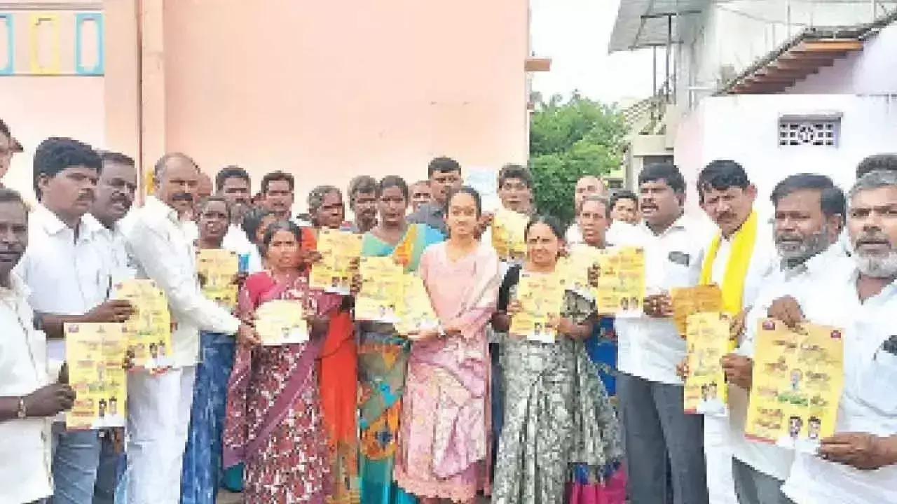 Andhra: गठबंधन सरकार सभी वादे पूरे कर रही है: सिंधुरा Andhra: गठबंधन सरकार सभी वादे पूरे कर रही है: सिंधुरा