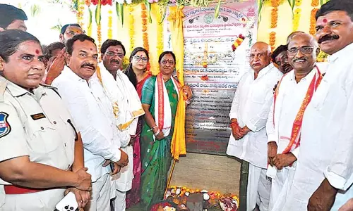 Telangana : बसारा क्षेत्र को आध्यात्मिक और पर्यटन केंद्र के रूप में विकसित करेंगे Telangana : बसारा क्षेत्र को आध्यात्मिक और पर्यटन केंद्र के रूप में विकसित करेंगे