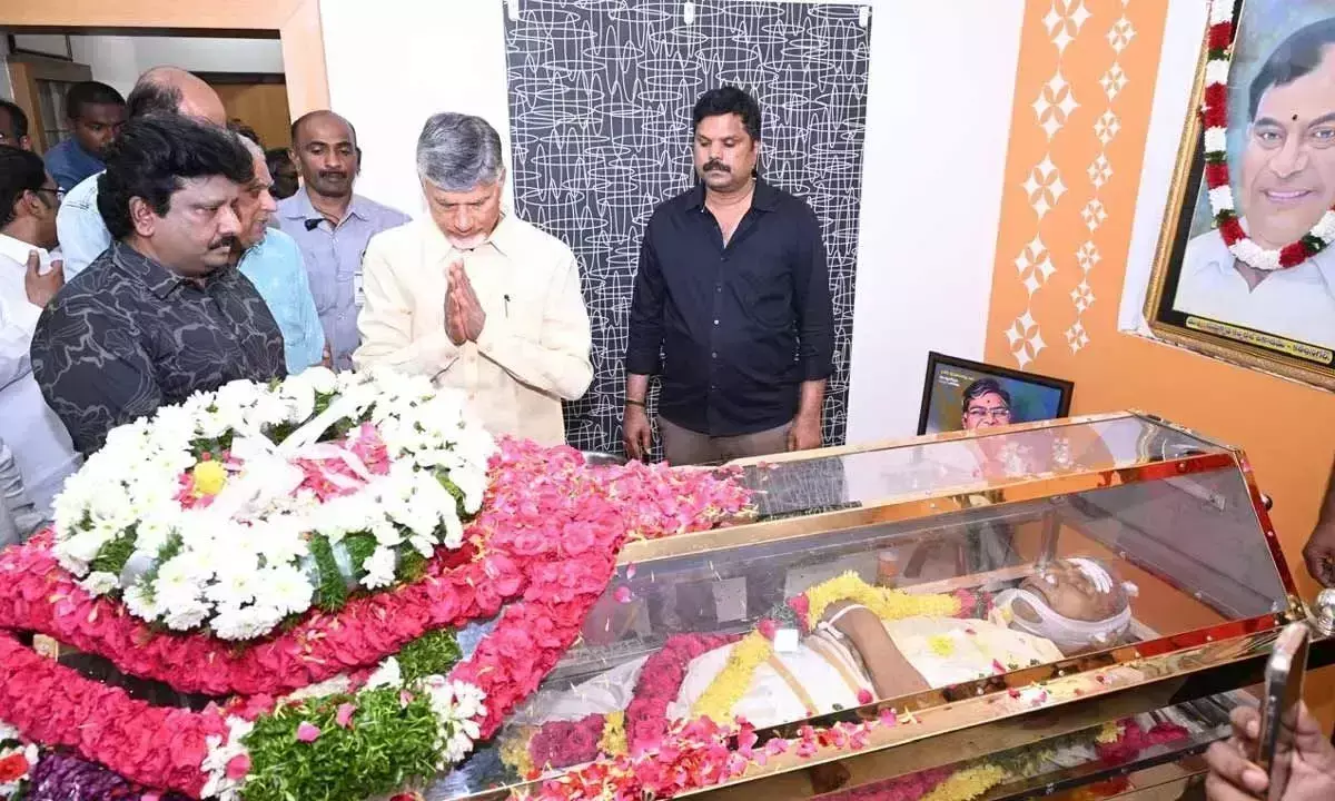 Andhra: चंद्रबाबू नायडू ने दिवंगत अभिनेता कोटा श्रीनिवास राव को श्रद्धांजलि दी